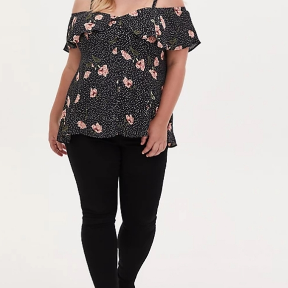 Beautiful Torrid off shoulder top